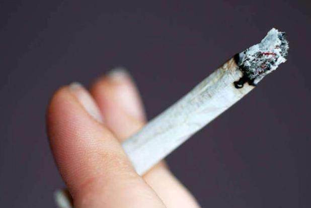 全能辣妈plus|为啥新生儿“第一抱”，最亲的4种人也不行？爸妈越早知晓越好