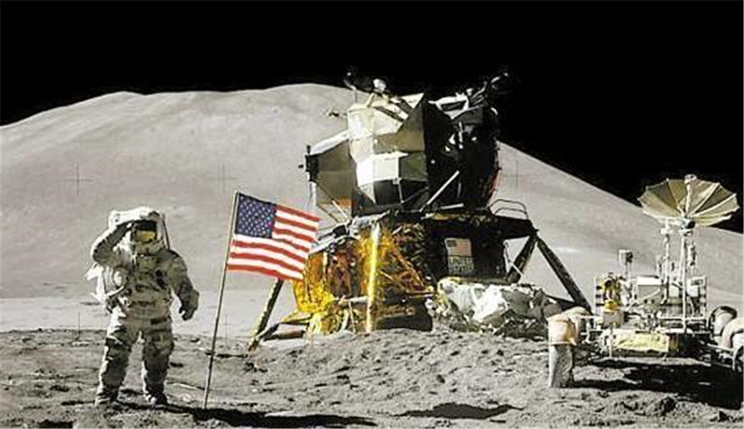月球 五星红旗在月球展开后，美国登月再遭质疑：为啥美国国旗在飘扬？