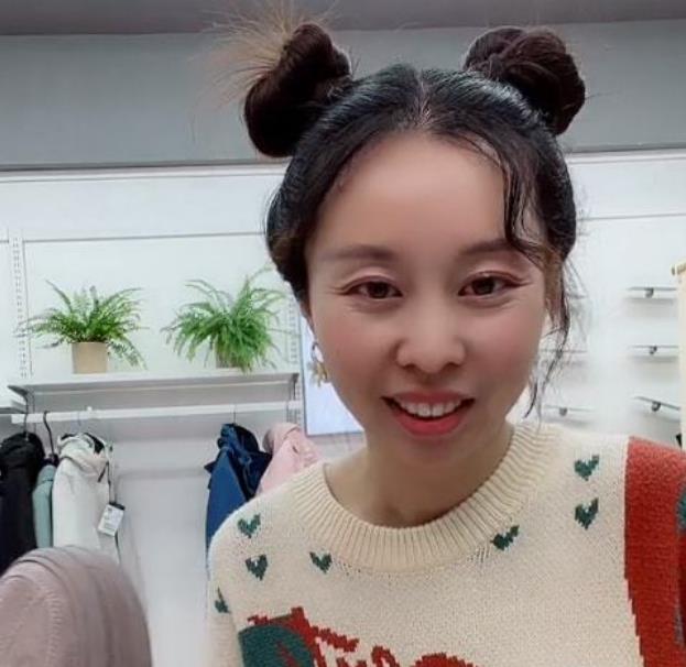 古力娜扎|田静晒美照迎接12月，希望所有烦恼烟消云散，网友催她生三胎