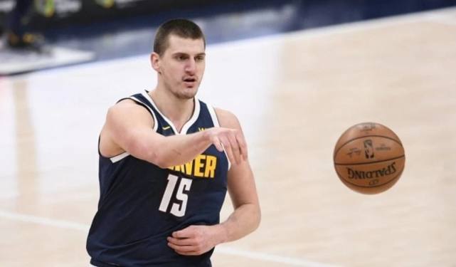 卡梅伦·约翰逊|NBA官方MVP榜单出炉：库里跌至第二，保罗进前五，榜首实至名归了