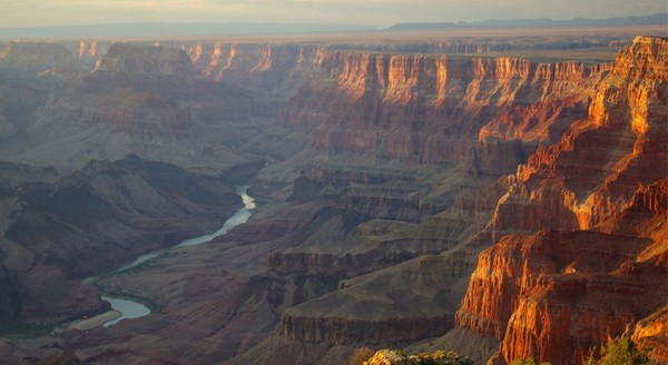 超级地球 一半永昼一半永夜的超级地球格利泽581g的生命是如何生存的？