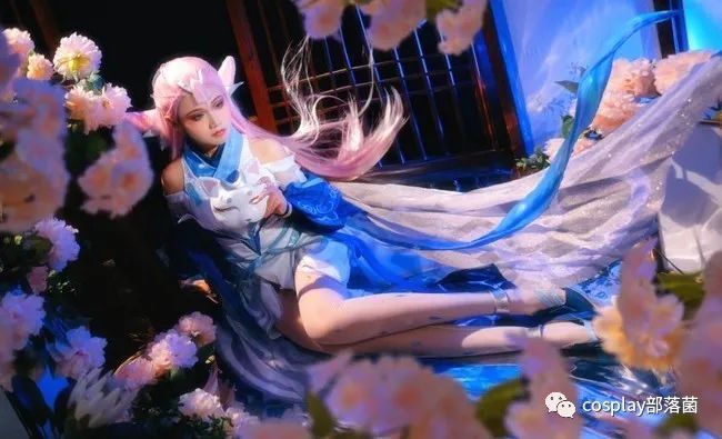 |cos：猫影幻舞COS正片，面具一戴，谁都不爱