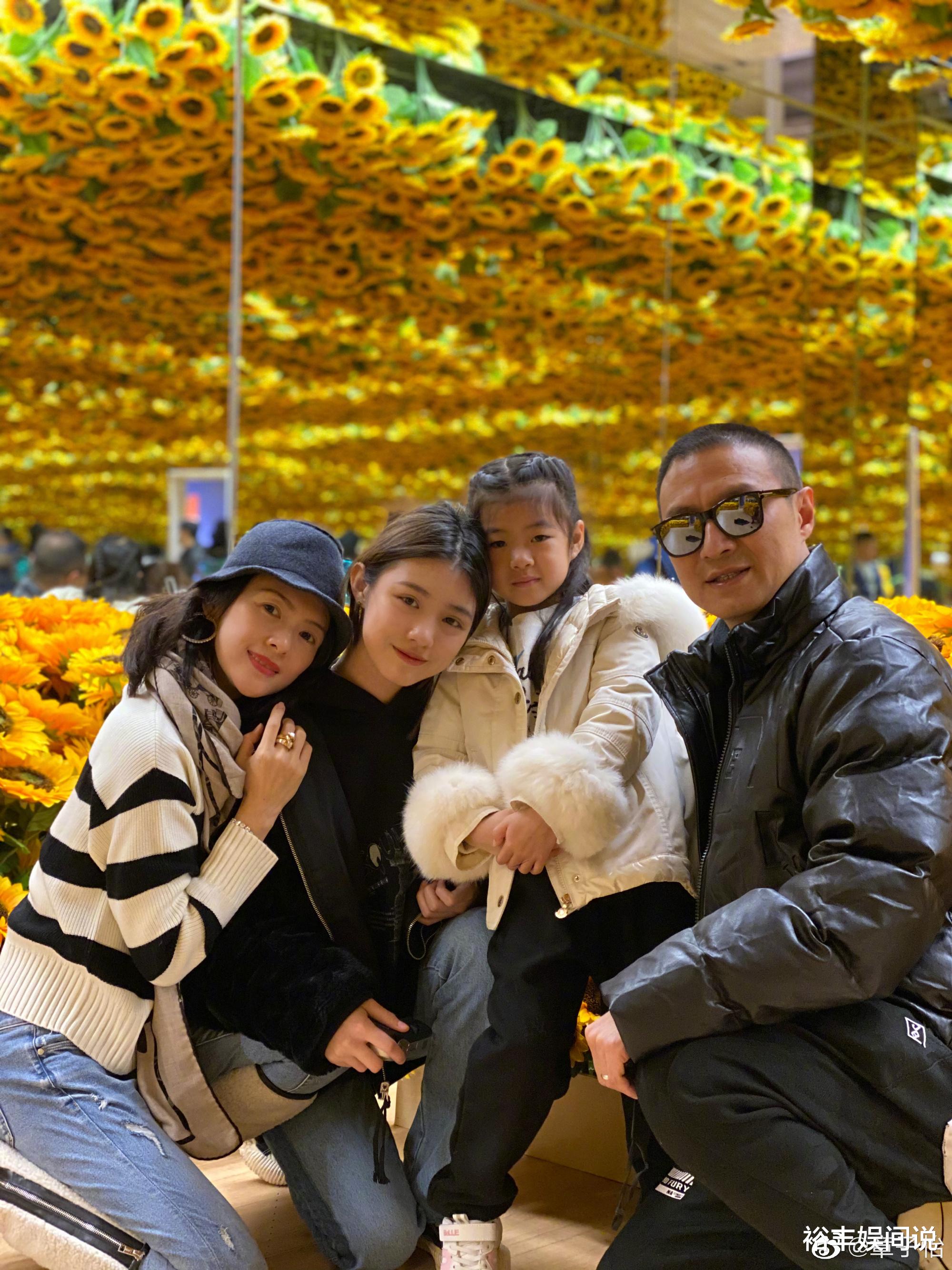 章子怡|章子怡辟谣与汪峰离婚，隔空喊话老公：峰哥明早该告谁告谁