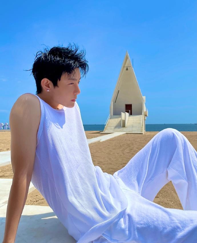 奶球妈咪聊|网红皇甫圣华转当演员，扮男性造型惊艳，与郭碧婷李溪芮关系亲密