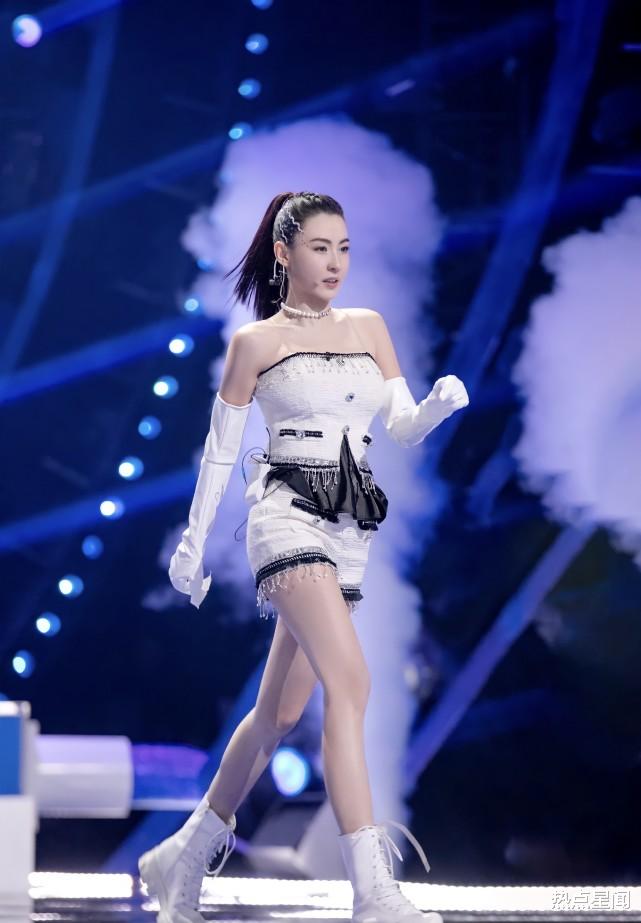 谢霆锋|王菲医院产女，谢霆锋修改遗嘱？两人现身否认，男方事业传喜讯