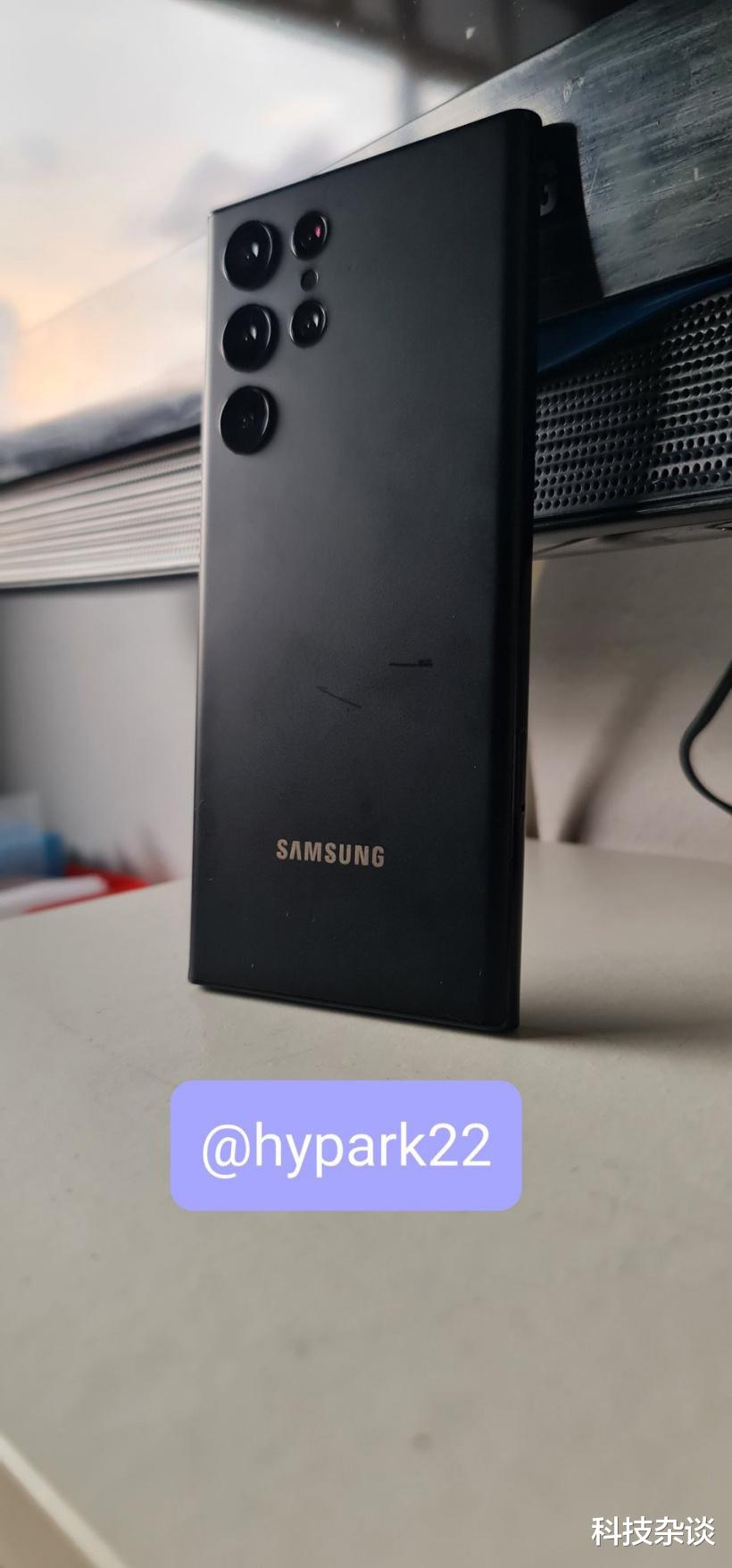 三星Galaxy S22 Ultra这个配色漂亮