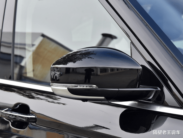 豪车|又一豪车“沦为笑谈”,轴距近3米配2.0T+8AT,不足16万却无人问
