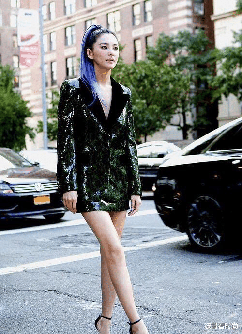 郭采洁|张雨绮真是敢撩！穿深V只遮半球秀凹凸，不愧是“人间尤物”