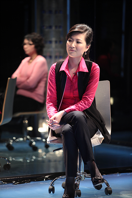 主持人|陈蓉4岁还不会说话，却成为了一名主持人，她的双胞胎女儿好可爱