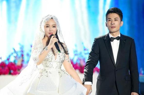 带货|继辛巴后，又一位网红结婚当天带货，一场婚礼带货7300万