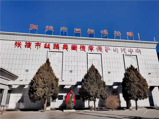 金色甘州 甘泉公园喜赏光影艺术  三缘馆里乐享精神佳宴