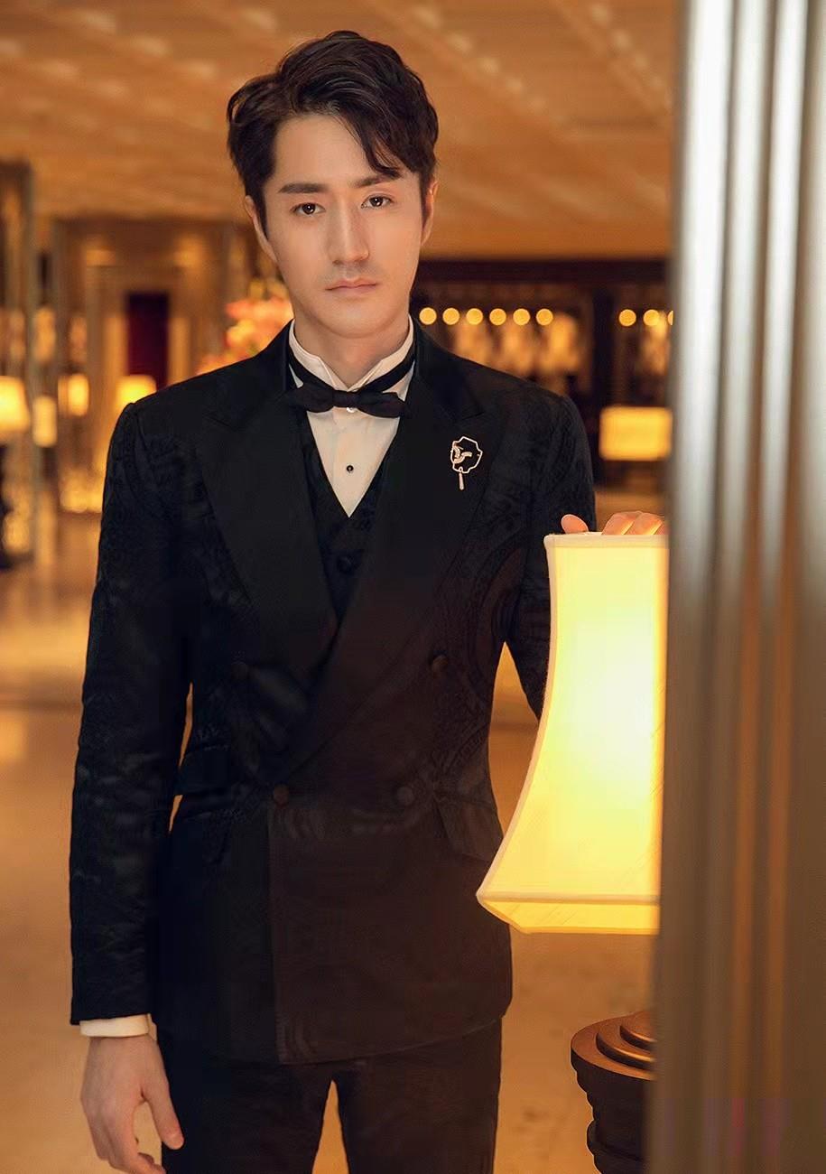 袁冰妍|杨立新：把初恋妻子当成宝，亲生儿子成他和妻子心病