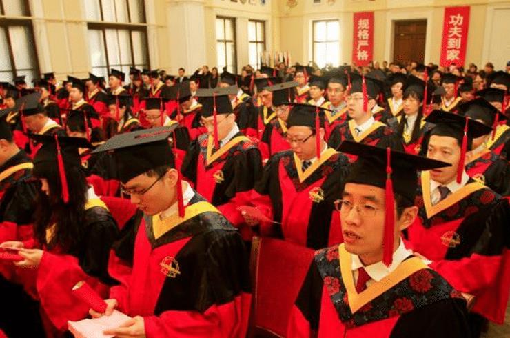 徐丰溪|研究生2大“怪像”，导师一言不合劝直博，男硕士成“抢手货”