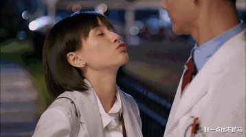 霍尊|娱乐圈又爆大瓜：女人都在搞钱了，男人还在搞女人