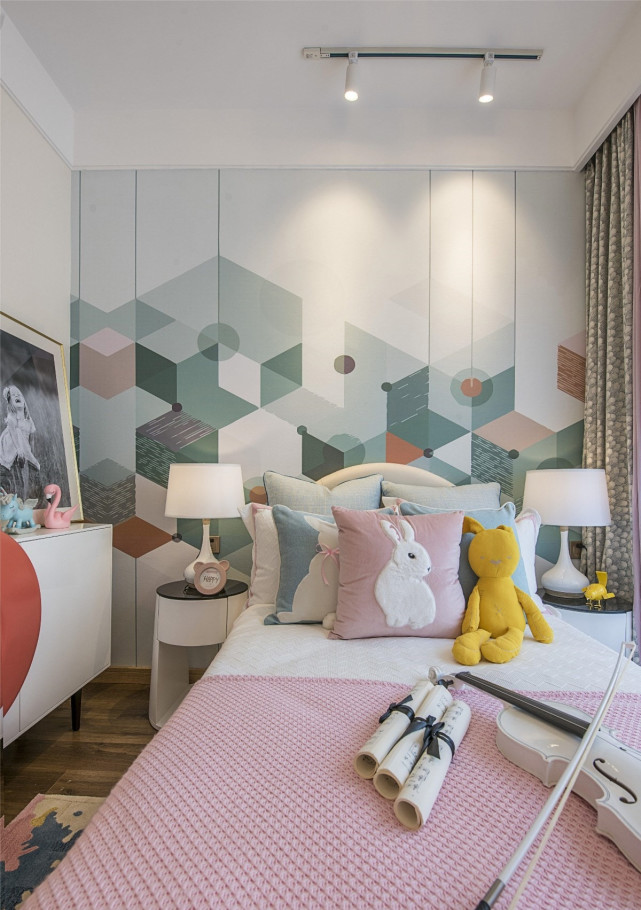 装修风格|122平剔除繁琐、复杂的，采用留白营造出空间中的个性与宁静