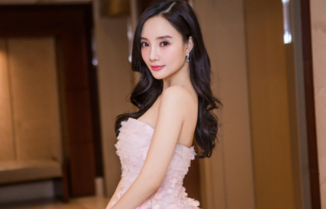 永晴说|李小璐结婚纪念日发文，疑向旧爱示爱，贾乃亮的回应亮了