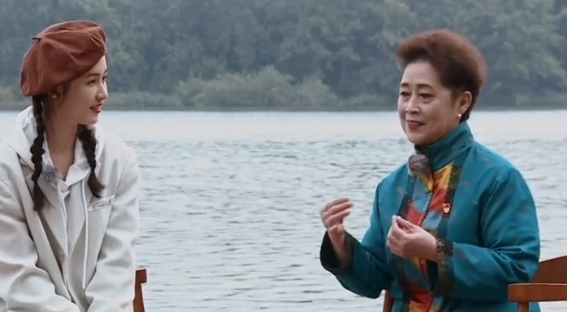 刘三姐|78岁演员黄婉秋近况曝光！妆容精致戴银耳环，出演“刘三姐”60年