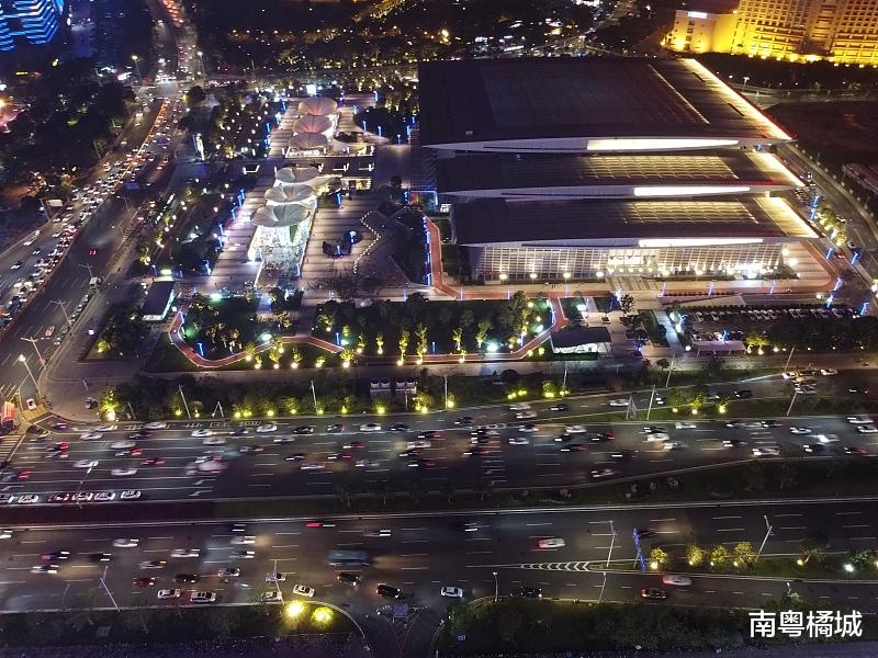 南粤橘城 广东东莞将对X195县道进行大修工程,双向六车道,路线全长5641米