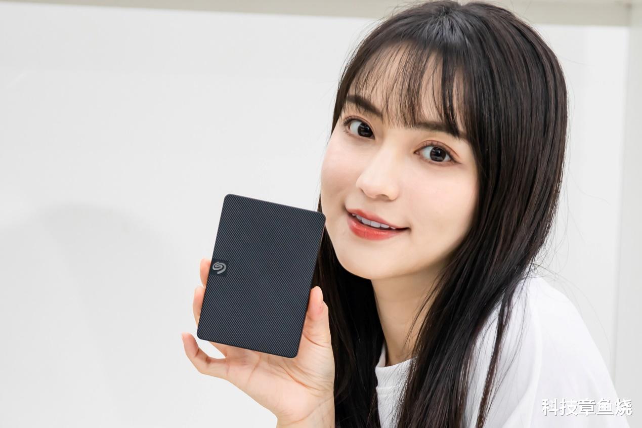 希捷|职场人追捧的办公利器,希捷新睿翼当仁不让