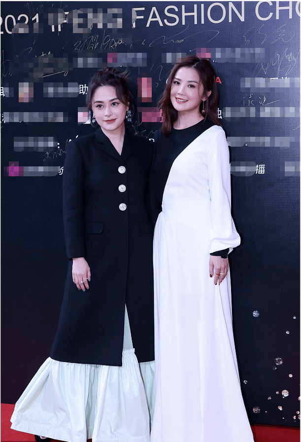 蒋勤勤|众星齐聚时尚红毯 蒋勤勤典雅王丽坤女神范！