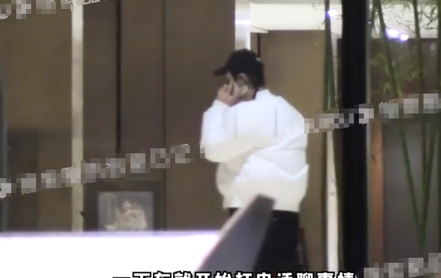 黄晓明|44岁黄晓明现身酒吧被拍！身形纤瘦穿着帅气，嗨玩至凌晨精神十足