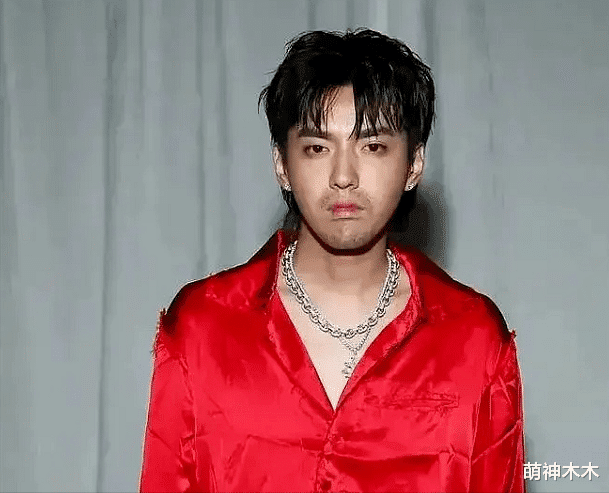 吴亦凡|网曝吴亦凡还涉毒，审理时哭诉“我就是第一次”，哀求放过自己