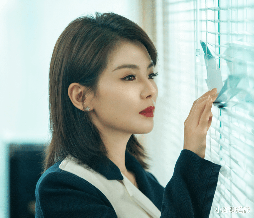 |高颧骨显老显凶？那是你没找对风格，看看刘涛的造型就明白了