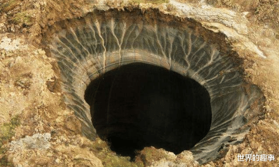 西伯利亚末日天坑 地质学家至今无法解释巨大天坑形成原因