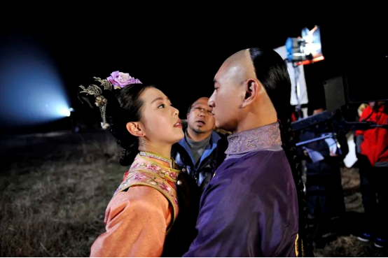 刘诗诗|“白月光”刘诗诗的情史疑云，靠美貌征服3个男人，婚后变10亿阔太