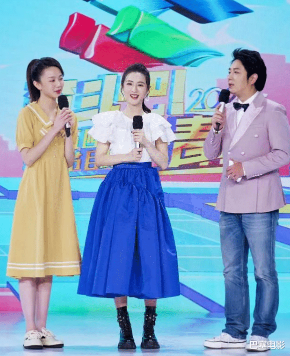 迪丽热巴|五四晚会是仙女集合吗？热巴惊艳变学生妹，关晓彤杨紫美出新高度