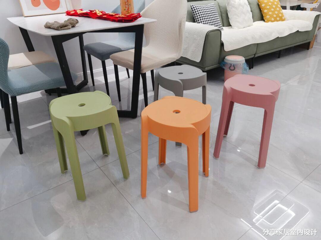 套内60平两居室,小而温馨,入住一个月非常幸福,让人看了都羡慕