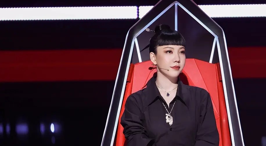 中国好声音|一代歌王“下凡”成《好声音》学员，却惨遭淘汰被素人击败