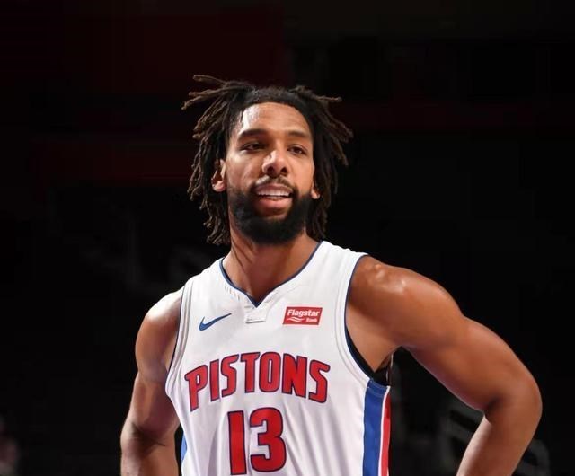 宓孤林|NBA一夜7人被裁!霍顿塔克手术,西蒙斯新消息,科尔给追梦新任务