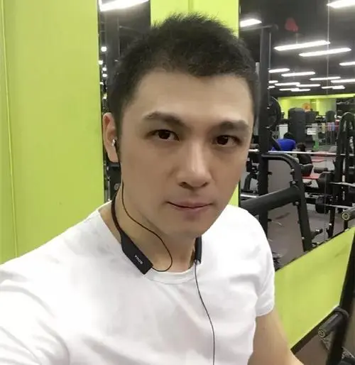 明星|曾经大火的《红苹果乐园》，18年后男主全线颜值崩塌，女主成三线