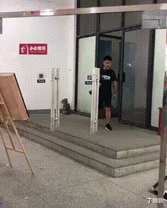 丁剑剑|“为什么KTV没人喝白酒？”神评永远都是那么给力！这也太好笑了，哈哈哈