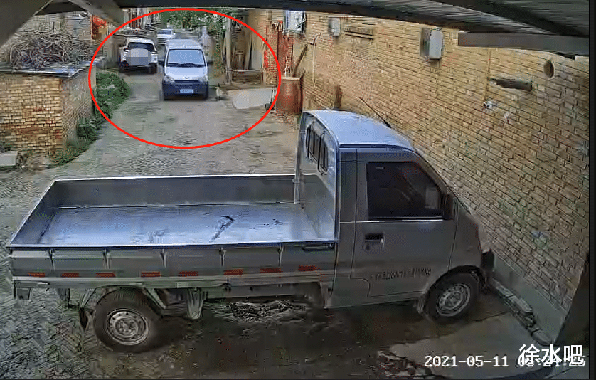 徐水吧 缺德不？大白天在保定干這事！見到請(qǐng)報(bào)警！