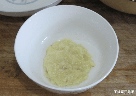 王桂真营养师 大蒜是“天然抗生素”，每天吃点有3大好处，只不过还有2个禁忌