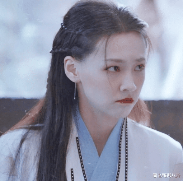 花木兰|新剧开播直冲热度榜首,颜值和演技却遭质疑,网友:全剧最丑