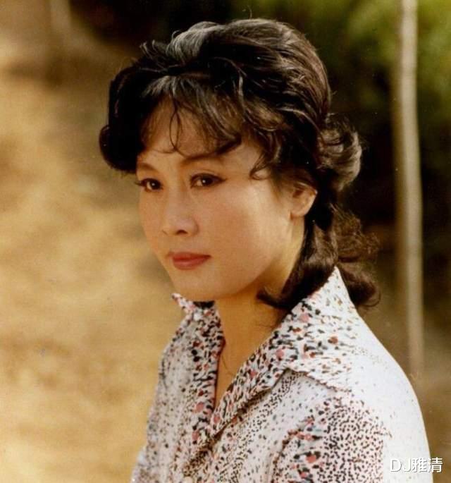 电影|70年代，十位歌唱家和他们的代表作，边桂荣陆青霜郭兰英等，谁更加难忘？
