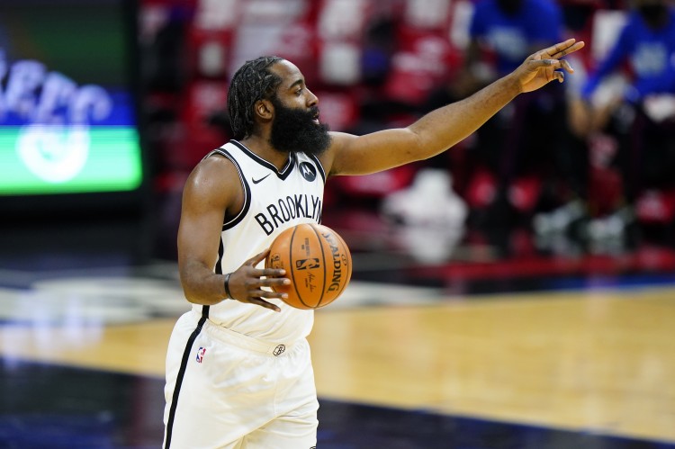 詹姆斯·哈登|全美直播哈登疯狂抢戏！库杜相遇暖心一幕！09双雄交手记录引人感慨