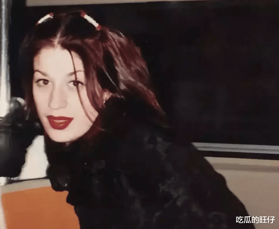 基努·里维斯|奇葩的基努里维斯,单身18年不谈对象,身家过亿却把流浪汉当朋友