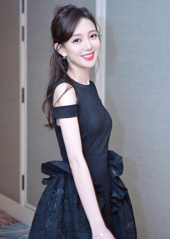 美瞳|人美歌甜，她为什么就不红呢？