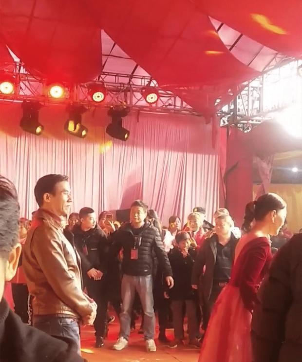 张柏芝|61岁李子雄与小23岁娇妻撒糖，庆祝结婚11年，妻子曾与张铁林拍拖