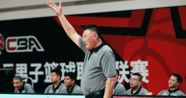 嘟小薯 央视直播！郭士强再遇杨学增，超级小外援迎来首秀