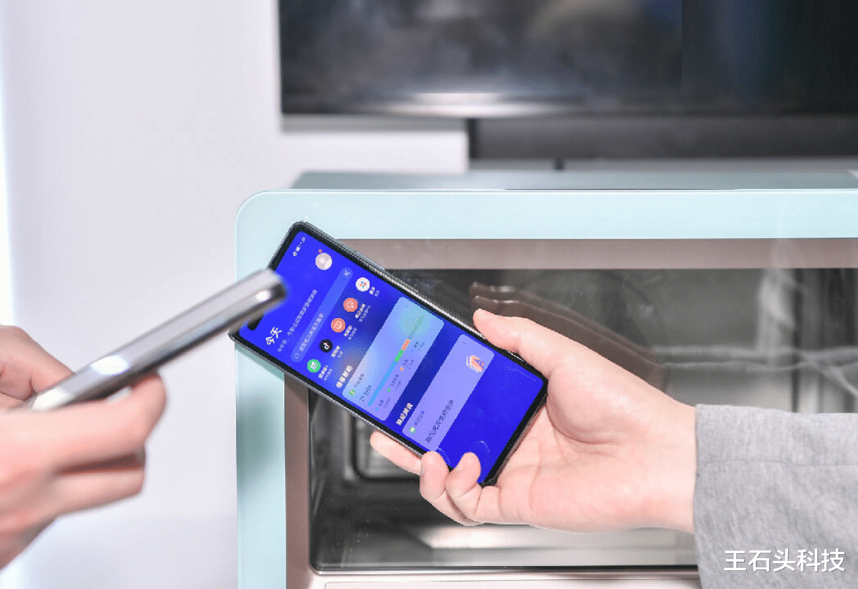 华为鸿蒙系统|一个月突破2500万！针对鸿蒙OS，花粉集中吐槽两个“缺陷”！