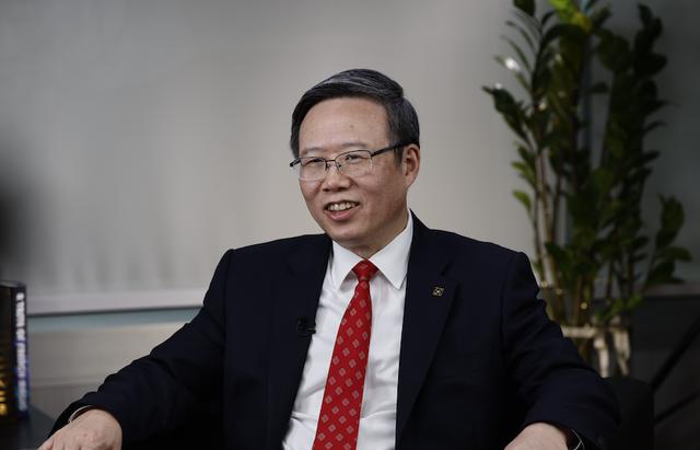 滕锦光 香港理工大校长滕锦光：建议年轻人不要“躺平”