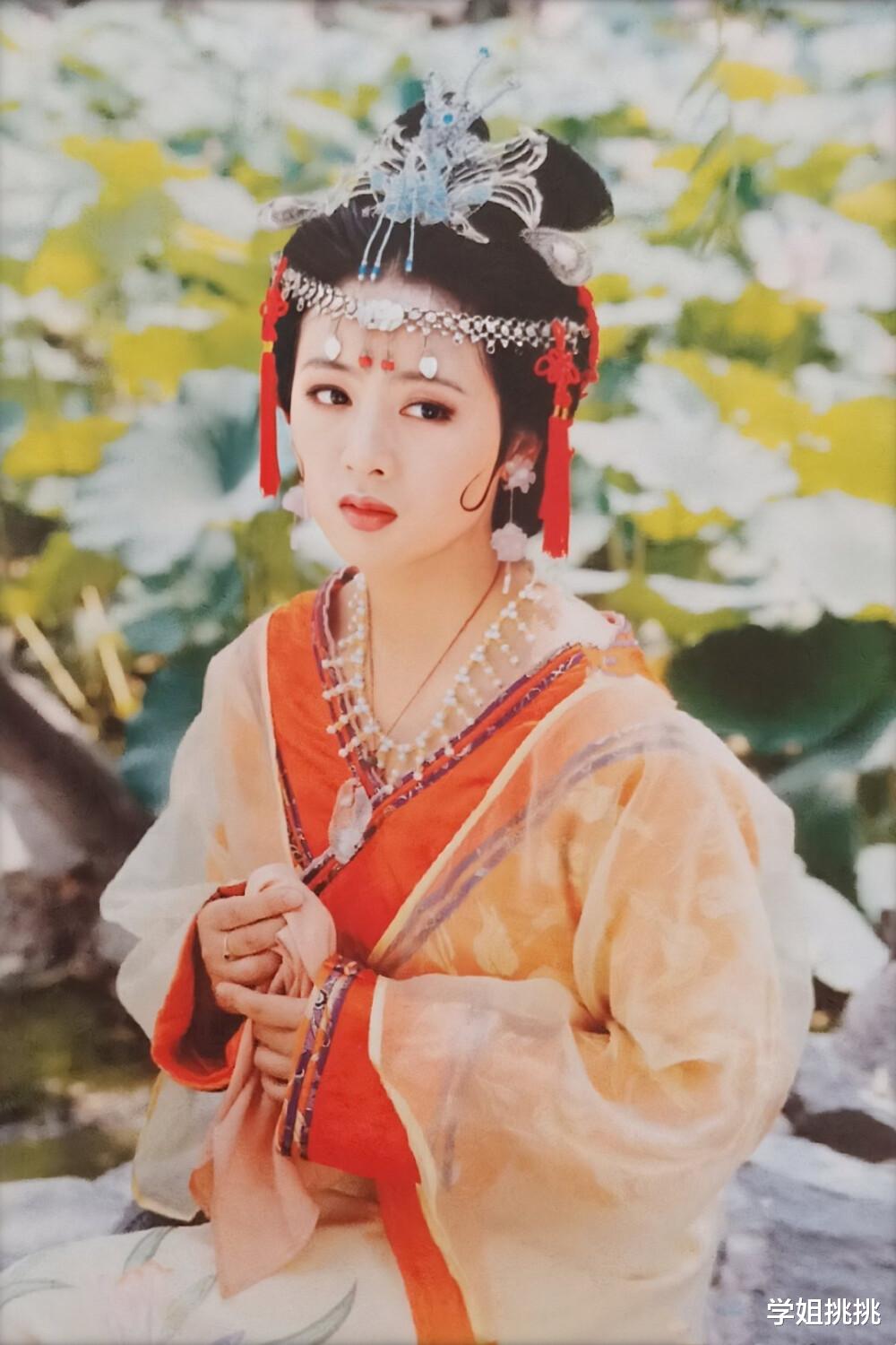 口红|你适合哑光口红还是珠光口红？看2个地方就知道了