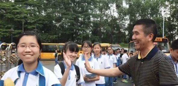 何沐青谈|杭州中考数学结束后，学霸崩溃，哭诉：三年的努力都白费了