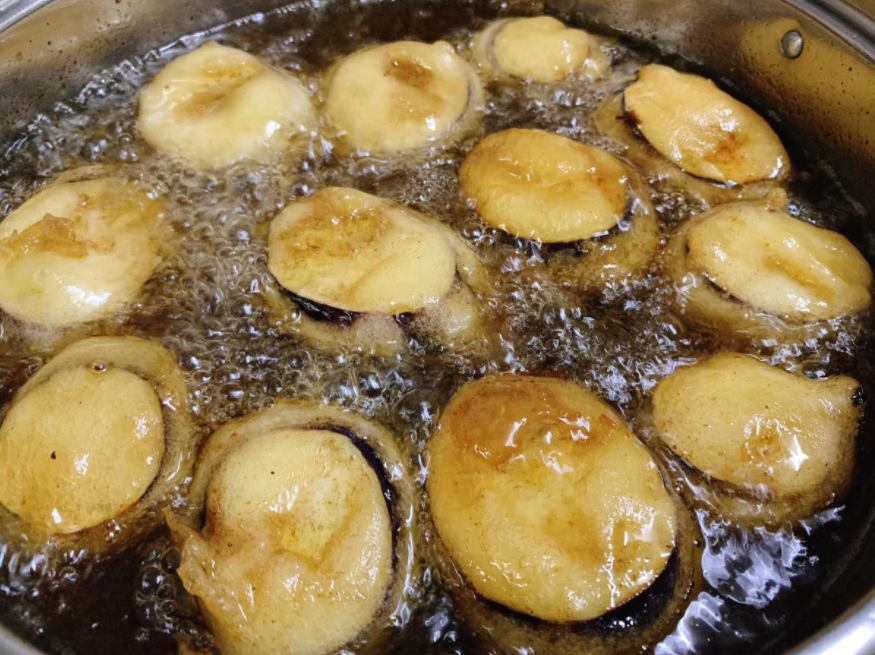 医生|蔬菜中的升脂王被逮着了,家家户户爱吃,医生:吃一口等于喝油