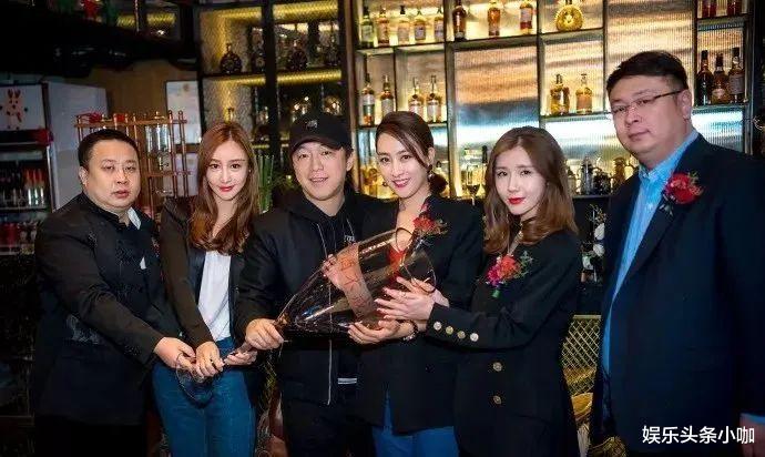 李易峰|官宣即分手！这么甜的跨国恋也掰了…